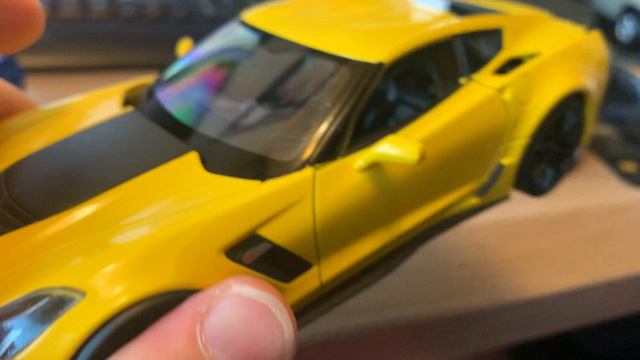 Обзор моделей Chevrolet Corvette C7 в масштабе 1/24 от производителей Maisto, Welly и Motormax