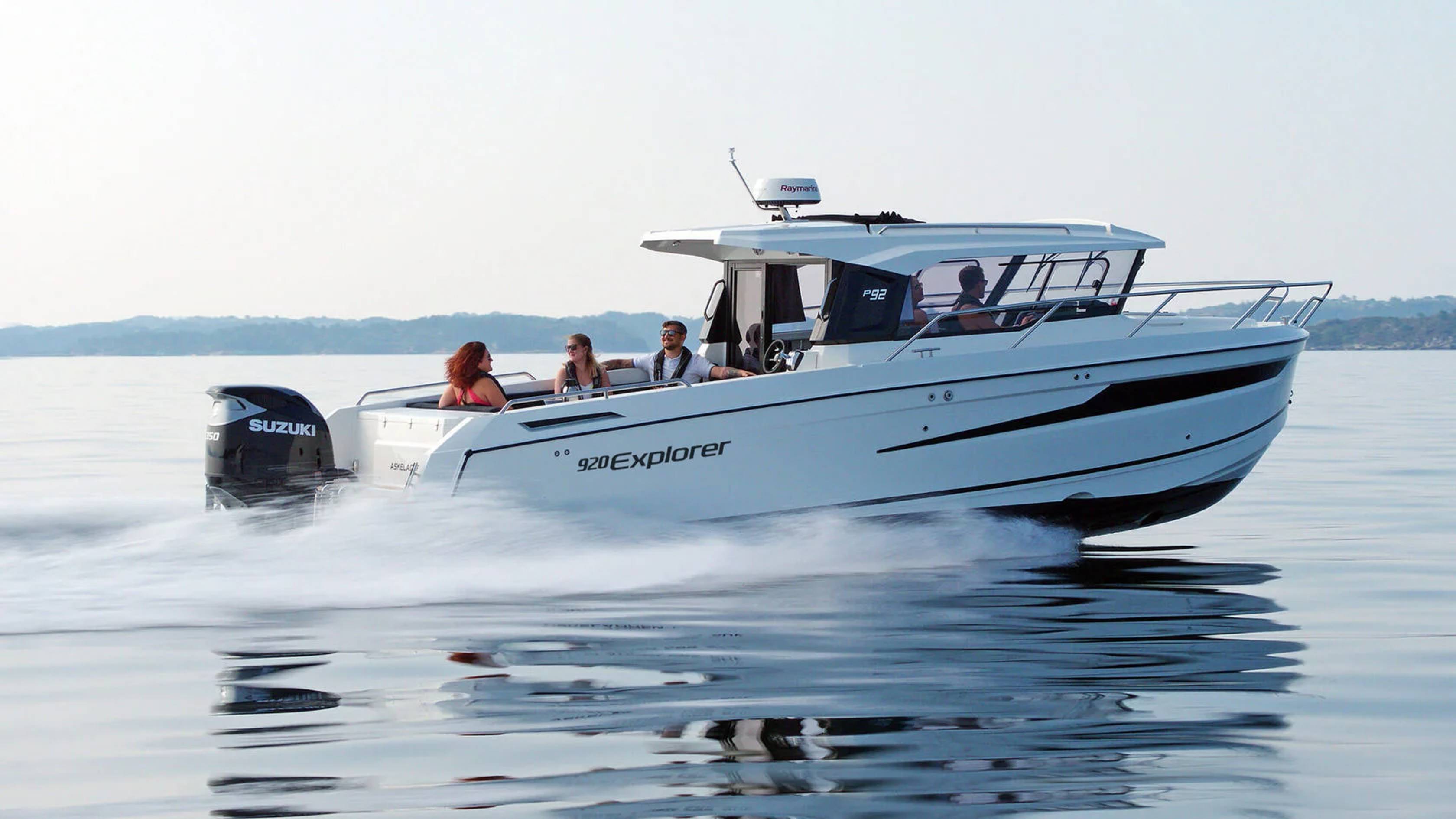 Parker 920 Explorer Max Дайте волю острым ощущениям: откройте для себя роскошь | Yachts Expert