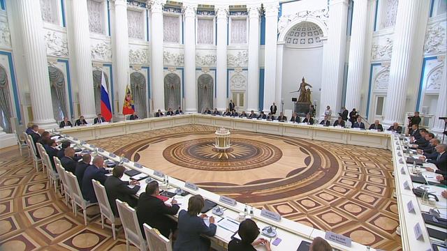 «Тенденция нарастает!»  Владимир Путин заявил о превосходстве БРИКС над «Большой семеркой»