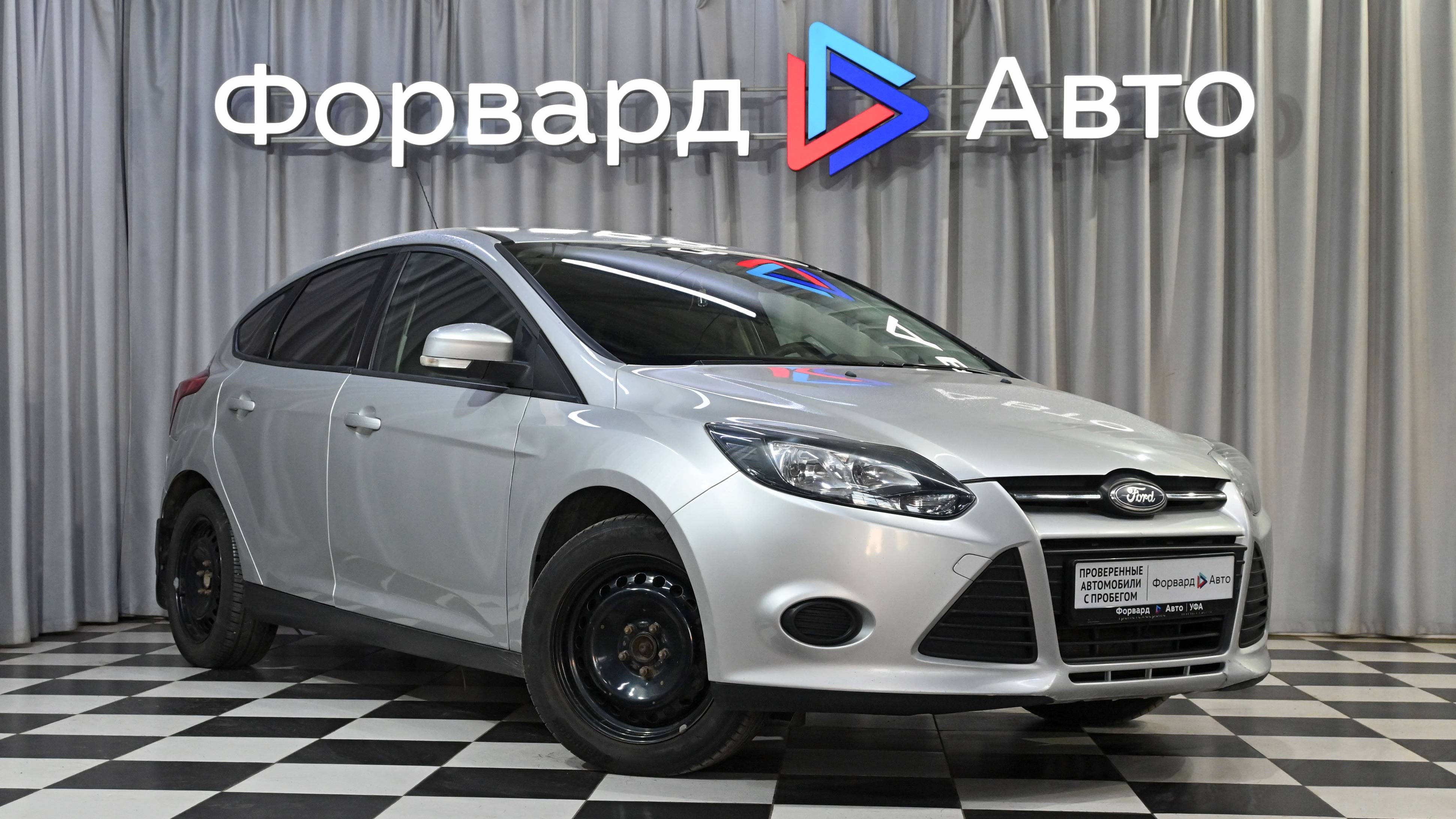 Ford Focus (2013) 04823