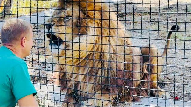 Олег Зубков встречает ДОРОГОГО ГОСТЯ- директора Мариупольского зоопарка Савелия Анатольевича Вашуру!