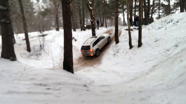 Jeep grand cherokee и крутой подъем