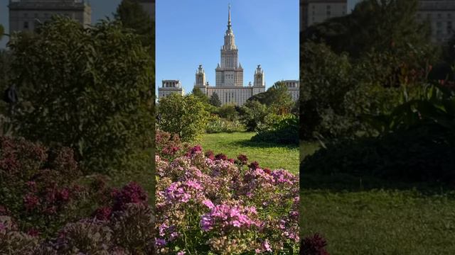 🍁Время на часах — смотреть на красоту осеннего Ботанического сада МГУ🍁