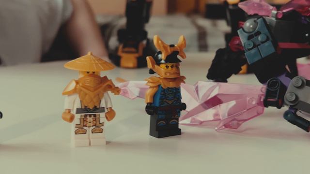 Распаковка LEGO Самурай Х Нии МЕХ NINJAGO.