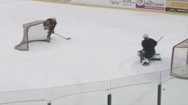 Sidney Crosbys final summer practice ft. Nathan Mackinnon one handed goal