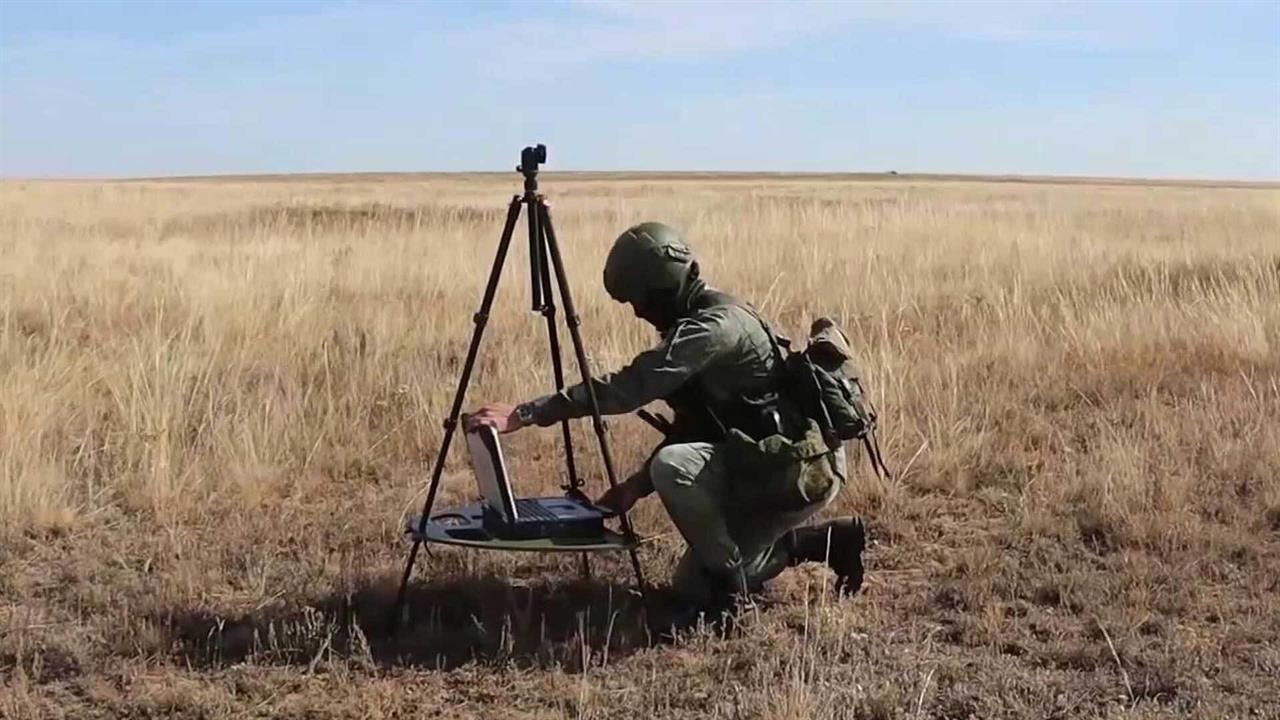 Проверка боеготовности и слаженности действий: в Оренбургской области проходят учения ракетных во...