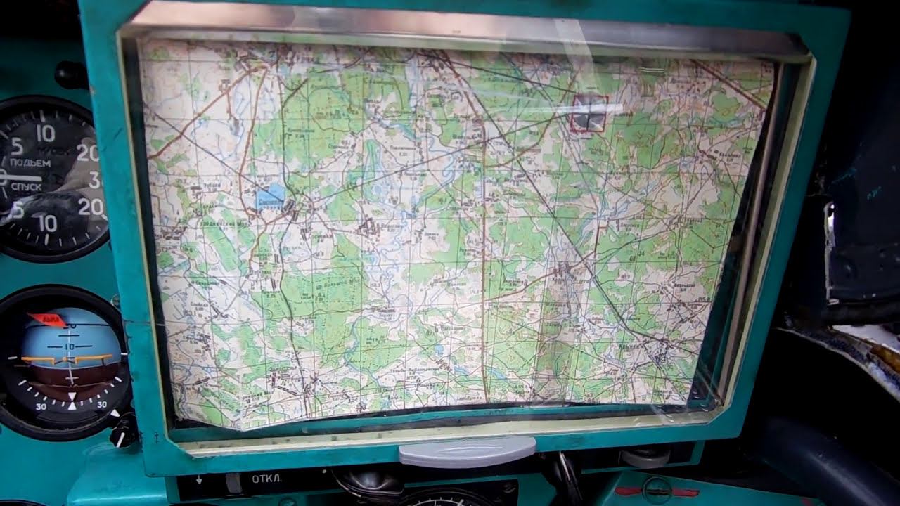 Минск. Боровая. Авиационный музей. Супер- планшет в кабине Ми-24