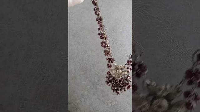 серебряное колье с гранатом Графский парк