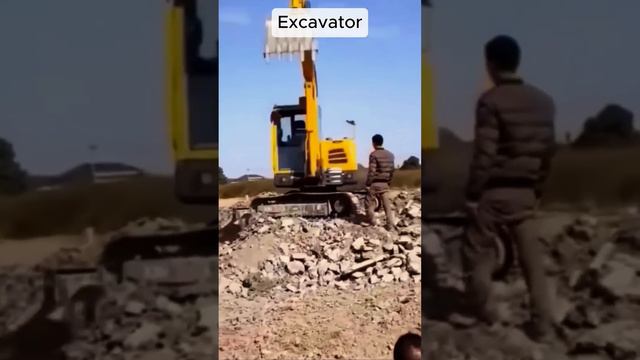 .trashed-1727419422-Excavator _adamrose _construction _workers(1080P_HD)