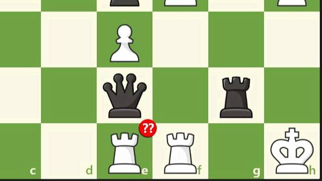 Typical 300 rated chess game takes unexpected turn (Beginner Battles 4)