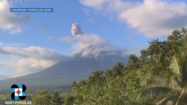 Phreatic eruption observed over Mayon on Sunday afternoon