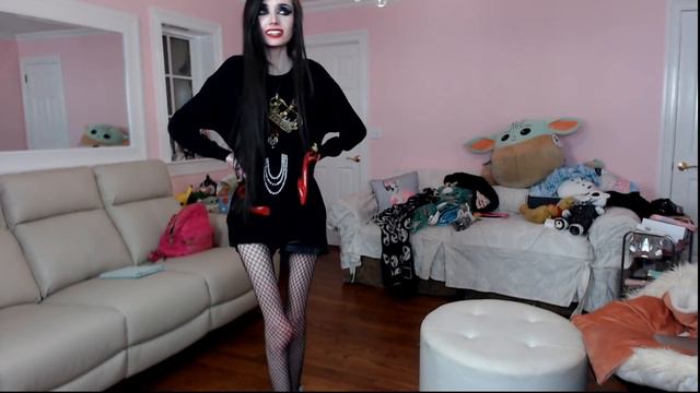 Eugenia Cooney Says She Would Rather Break Her Arm Than Scratch Her Floor | Twitch June 5, 2021