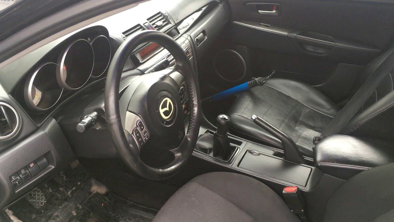 Mazda 3. 2007 год. 2 литра. Механика.