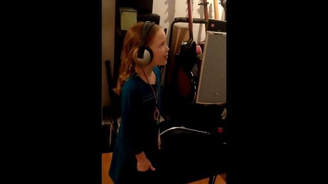 9-Year Old Annelise Forbes Sings Her Heart Out - Let It Go from Frozen