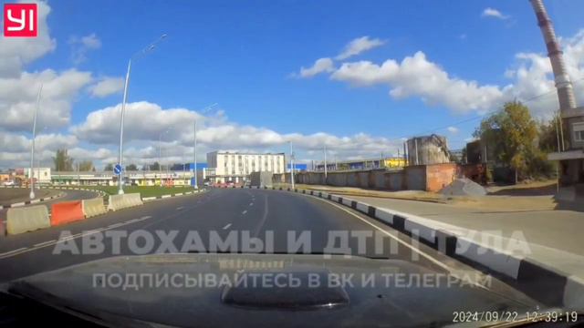 В Туле калужанин не разобрался с движением на новом мосту и чуть не устроил лобовое ДТП