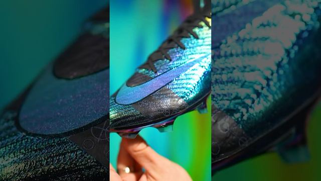 Модель Nike Mercurial Cosmic Speed