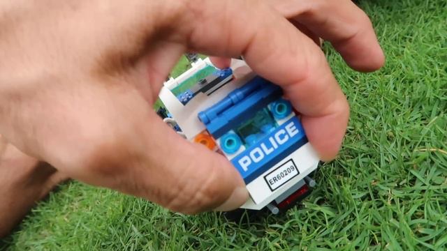 Lego City Sky Police Diamond Heist!