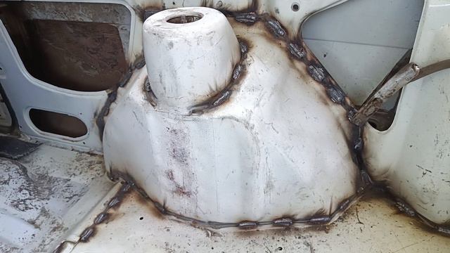 ваз 2108 усиливаем сваркой на гоночной тачке.