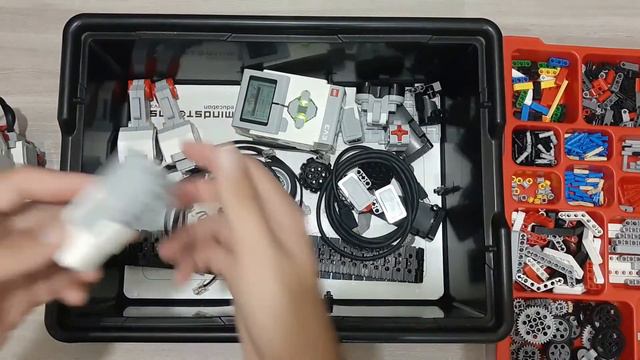 Robótica em Casa - Apresentação do Kit LEGO Mindstorms EV3 - parte 1