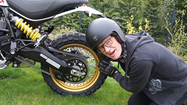 Ducati Scrambler Desert Sled versus Urban Enduro