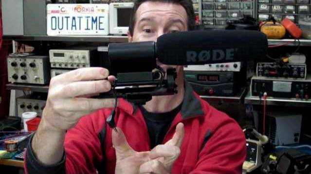 EEVblog #182 - Rode Videomic Shotgun Microphone Hack