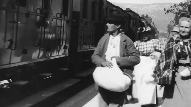 [4k, 60 fps] Arrival of a Train at La Ciotat (The Lumière Brothers, 1896)