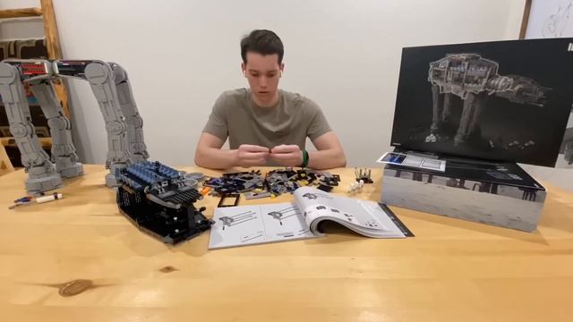 LEGO Star Wars - UCS AT-AT Time-Lapse