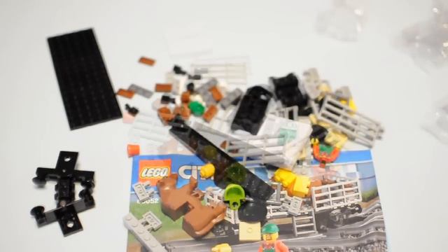 How to build a LEGO Cargo Train