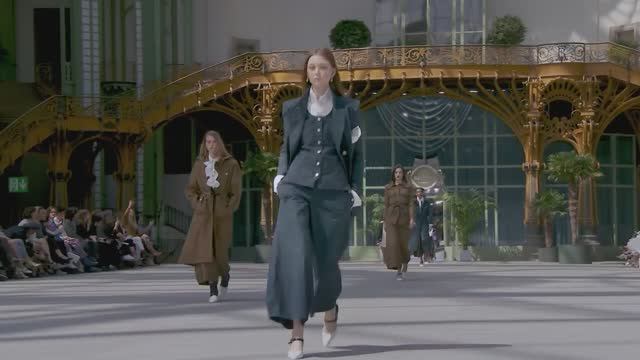 CHANEL Коко Шанель 2019 2020
Жми Лайк И Подписка! =)
Или Просто "Потдержать Автора"