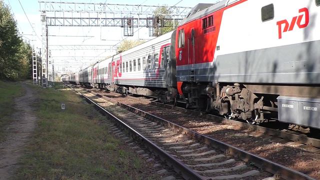 Эл.-воз ЭП2К-311 (ТЧЭ-6) с поездом №131М Москва - Орск + ЭД4МКМ-АЭРО-0006 (ТЧ-50) приг. поезд №7143.