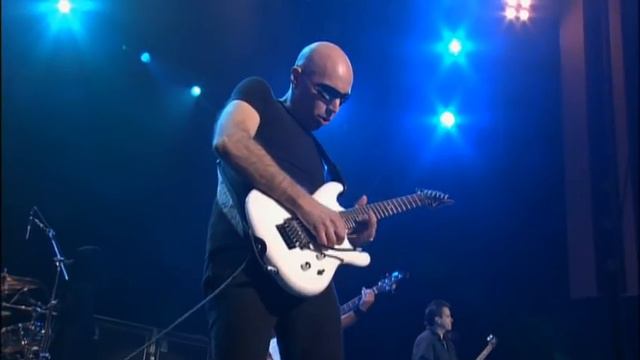 Joe Satriani - Flying In a Blue Dream (from Satriani LIVE!)