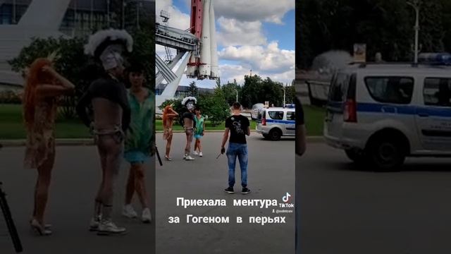 Гогена Солнцева забарабали полиция