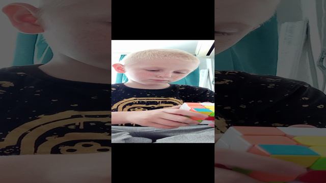 кручу кубик Рубика