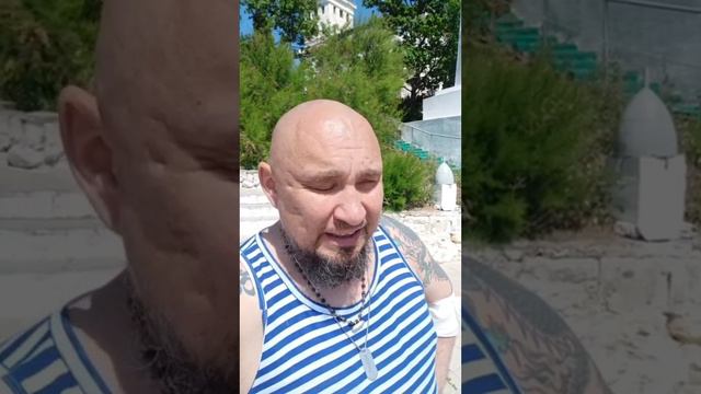 Воложанин Александр позывной Якудза.
11.07.2023г "Якудза" рассказываю о своих ранениях . Делюсь