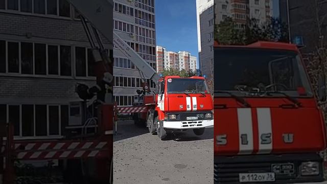 Ещё видео с Московского проспекта, где в многоэтажку влетел украинский беспилотник.