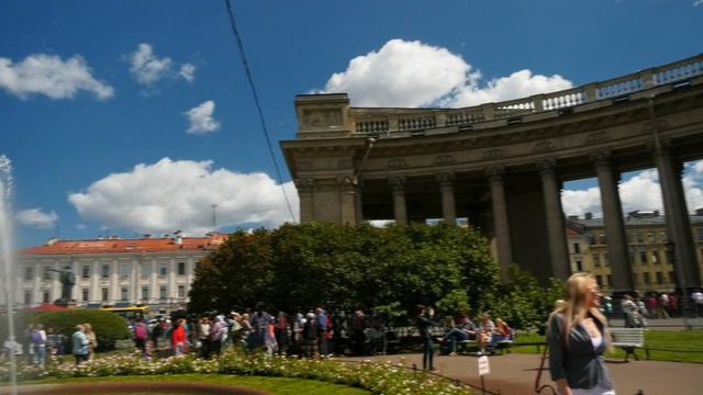 St Petersburg - Walk with a phototographer