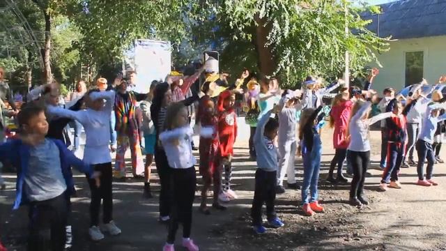 28 сентября 2018, в городе Арцизе акция-флешмоб ко Дню усыновления «Усиновлення – любов назавжди».