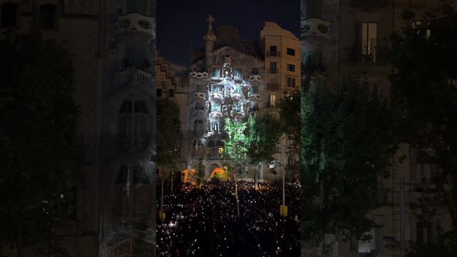 Casa Batlló является одной из самых известных архитектурных жемчужин Барселоны.