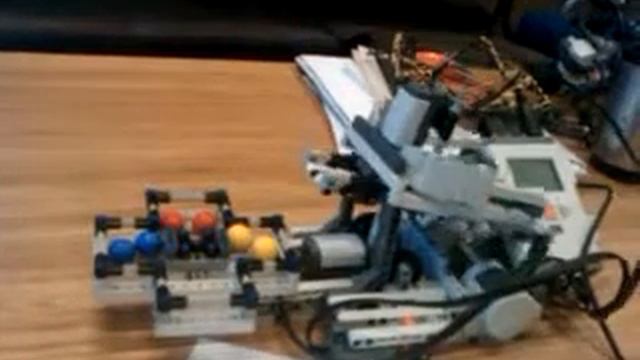 Lego mindstorms nxt 2.0 color sorter controlled by a Jack Agent