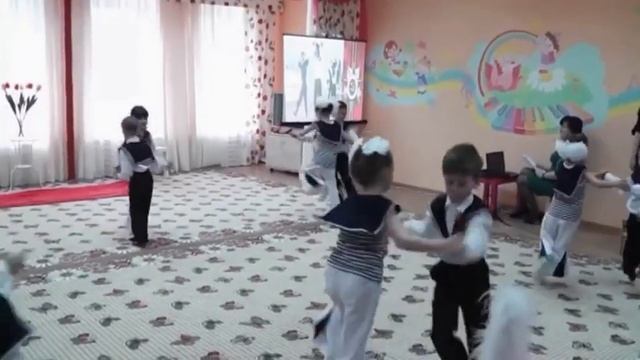Матросская полька. Подготовительная группа. День  Победы
