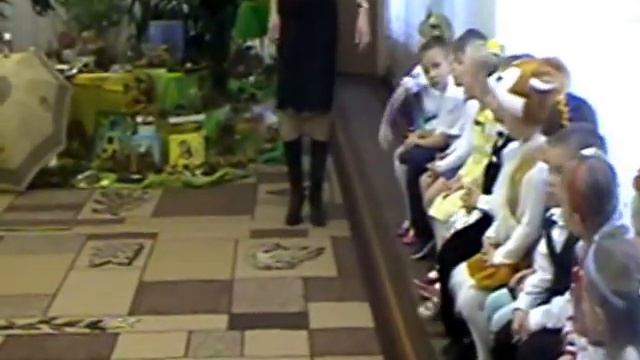 Дитячий садочок  Свято осені  для середньої групи