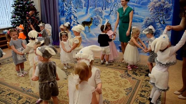 Новогодний утренник в саду