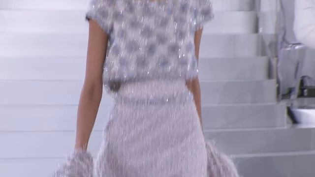 CHANEL 
Коко Шанель 
2014 Haute Couture Show
Жми Лайк И Подписка
Или Просто "Потдержать Автора"