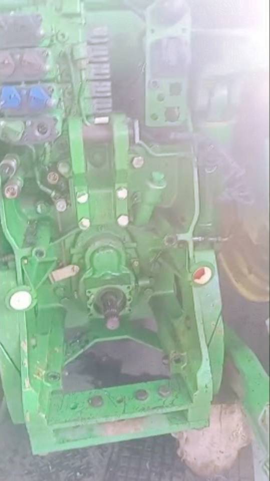 Трактор JOHN DEER 8320 R от Алексея