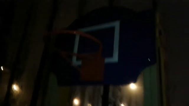 Спалились в Садике На Улице Зимой ► Пробрались Ночью в Закрытый Садик ► Побег От Охраны!