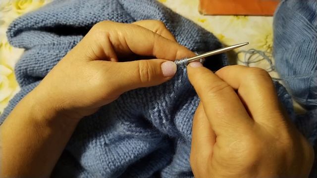 Эластичное закрытие петель резинки спицами .