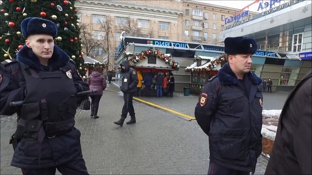 Честный депутат. Встреча с депутатом в районе Аэропорт.Сбор подписей за Детский сад