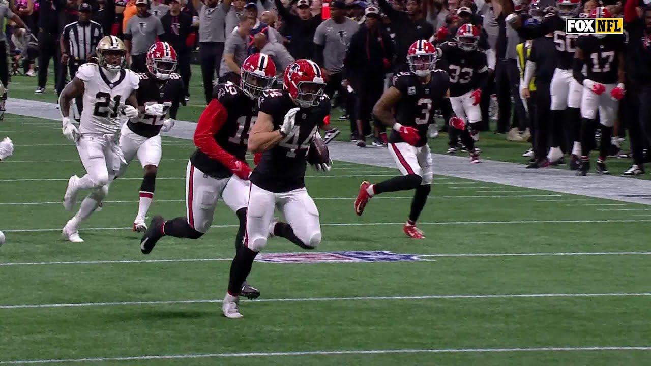 Pick-six TD! Troy Andersen turns Carr's pass into ATL's score