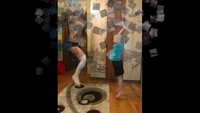 Поздравление мамам от детей групп №10