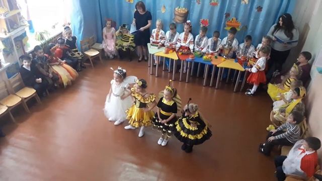 Осенний утренник ст.группа
